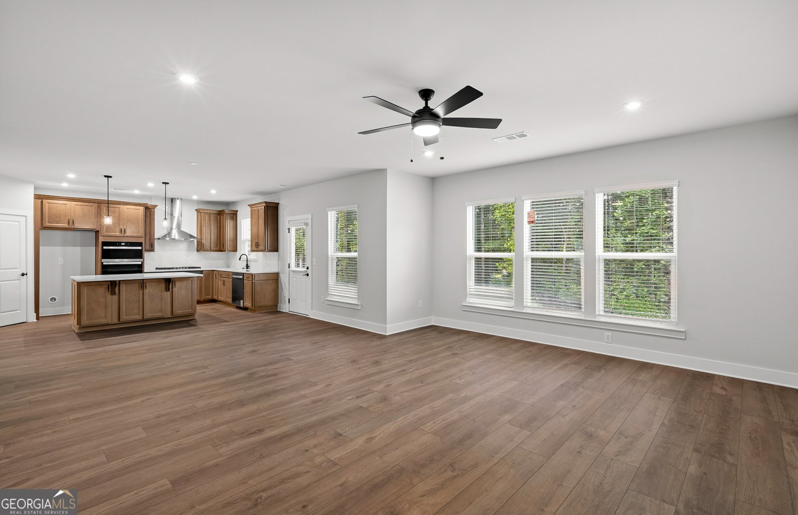 4715 Rosarian Drive Cumming - Photo 13