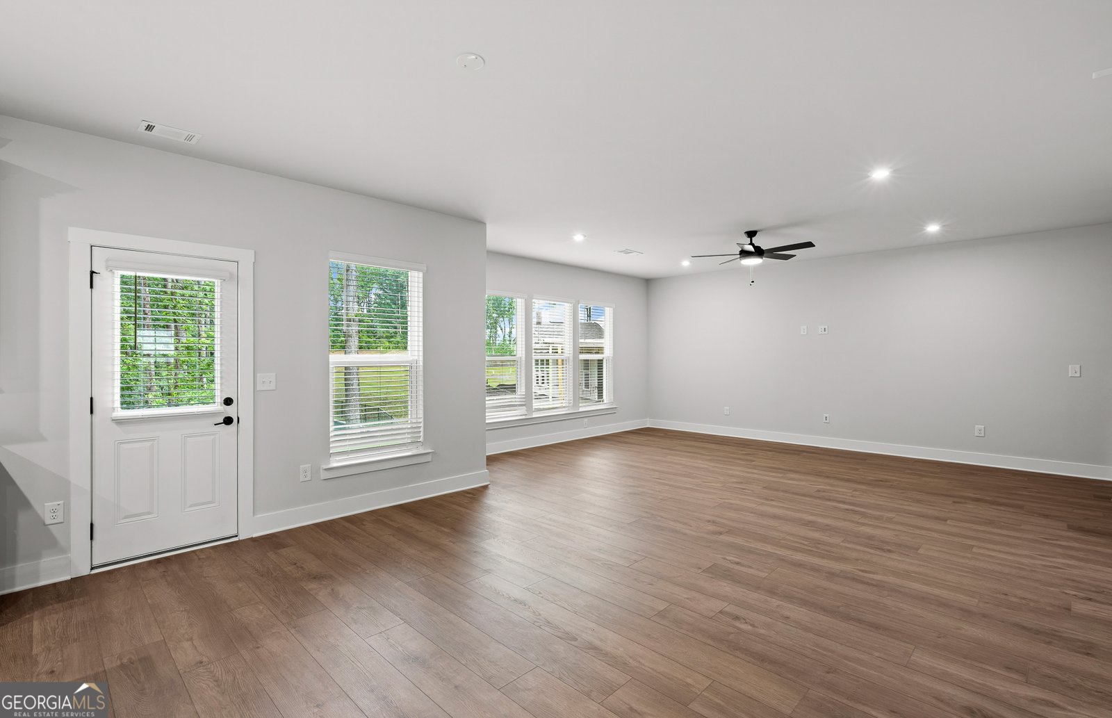 4715 Rosarian Drive Cumming - Photo 14
