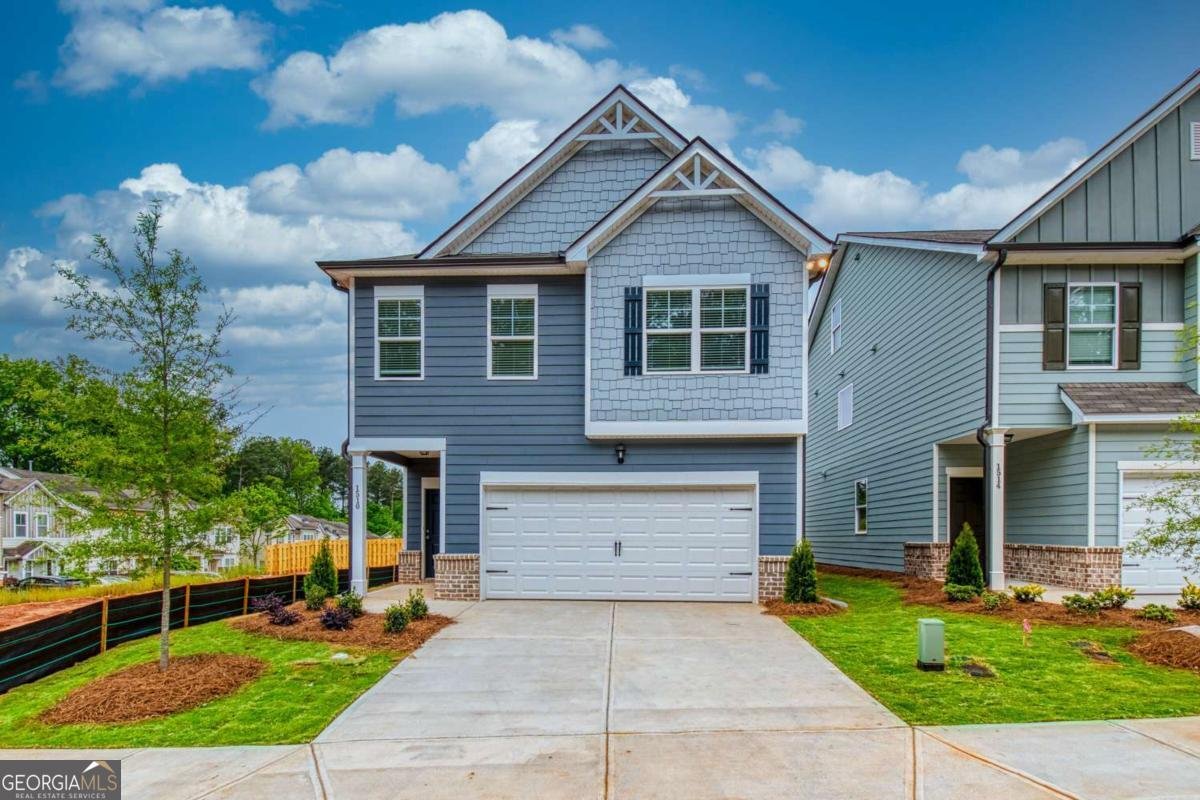 702 Ellis Spring Way Lawrenceville - main photo