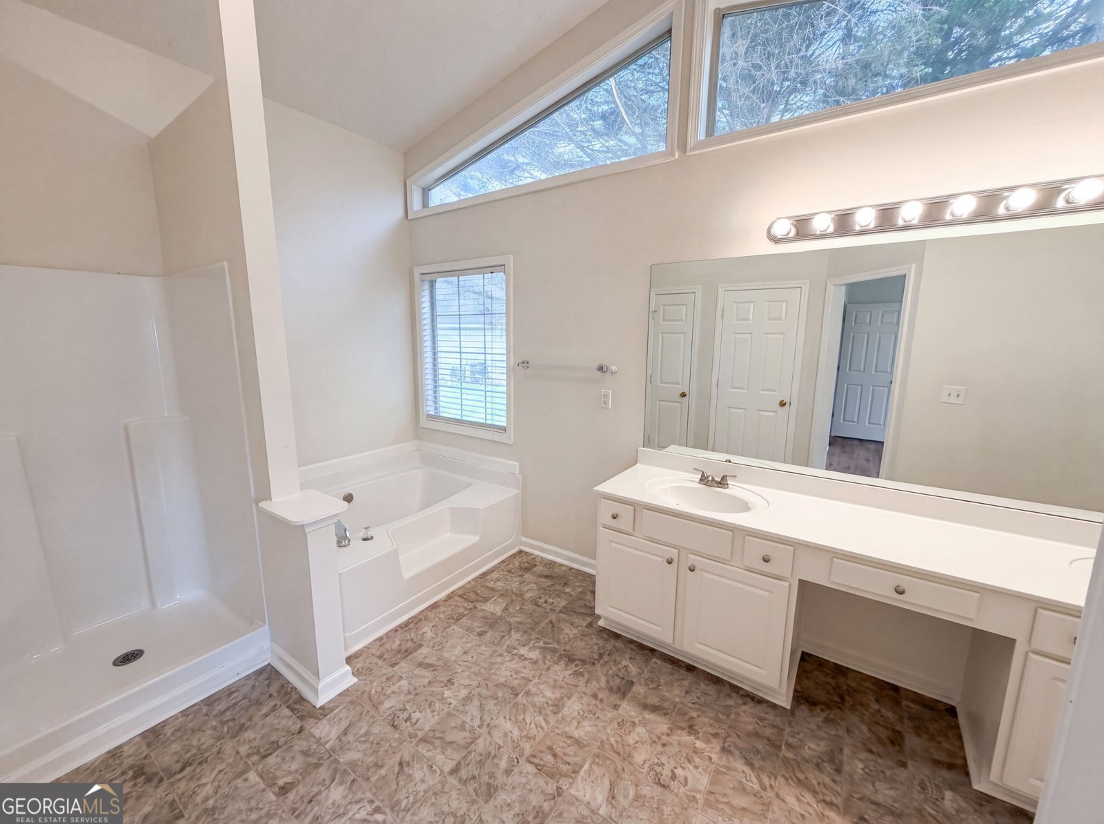 5137 Overlook View Court Duluth - Photo 15