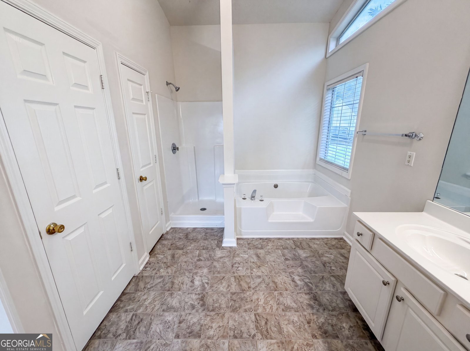 5137 Overlook View Court Duluth - Photo 16