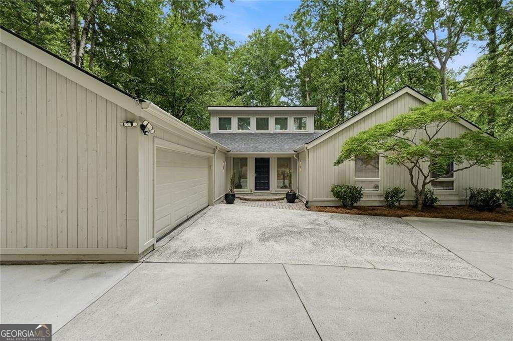 4411 Kings Way Marietta - main photo