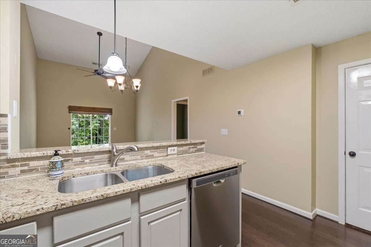 240 Cottonwood Creek Circle Canton - Photo 10