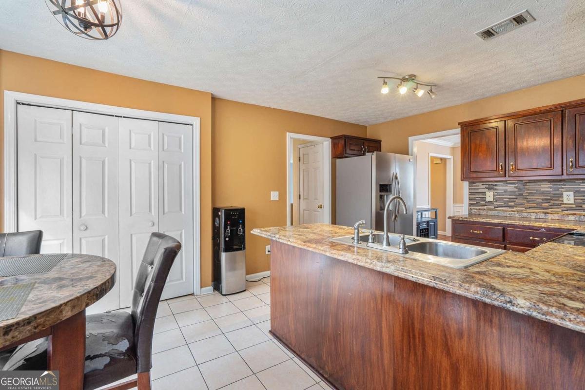 814 Cambridge Creek Drive Conyers - Photo 8
