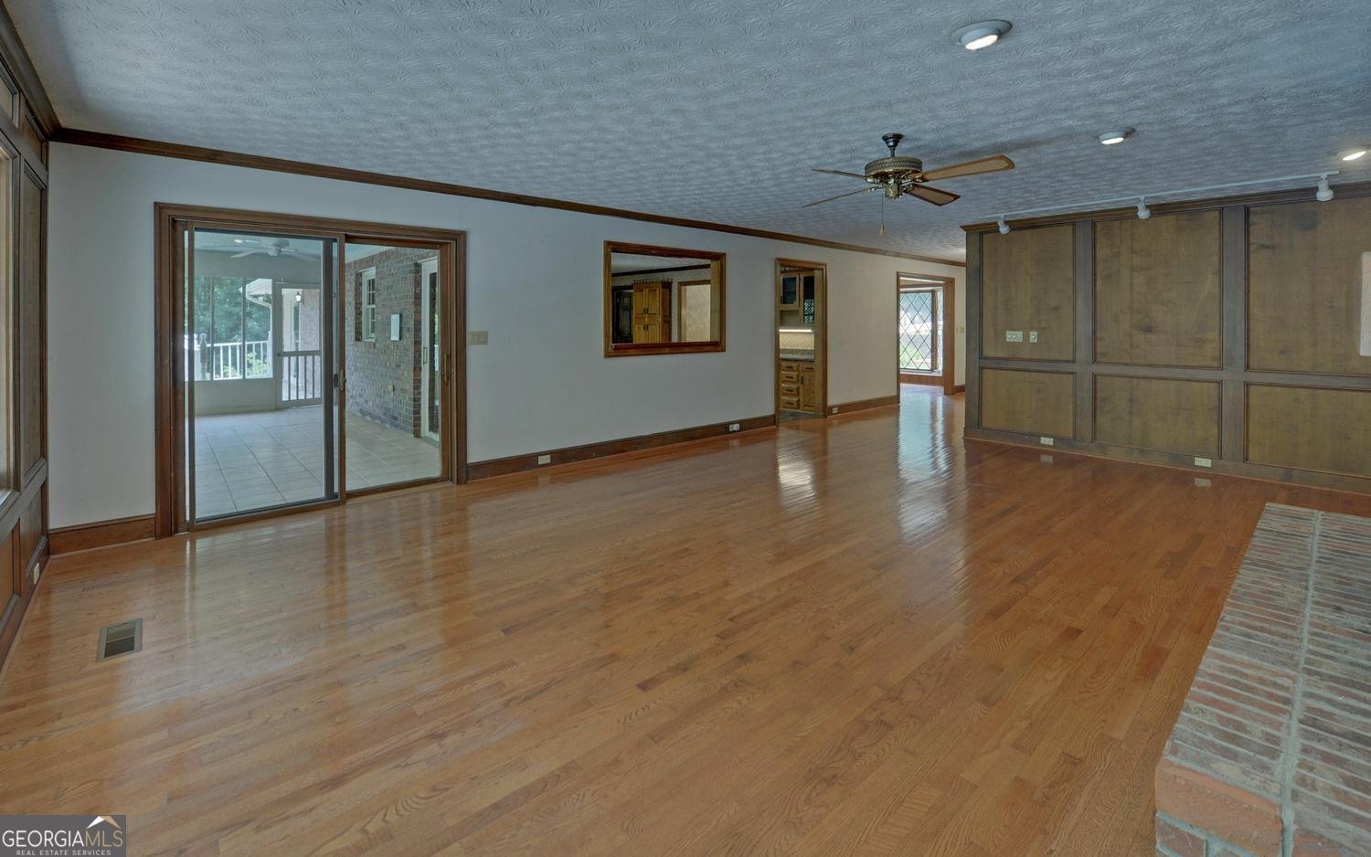 4521 Shoreline Drive Gainesville - Photo 13