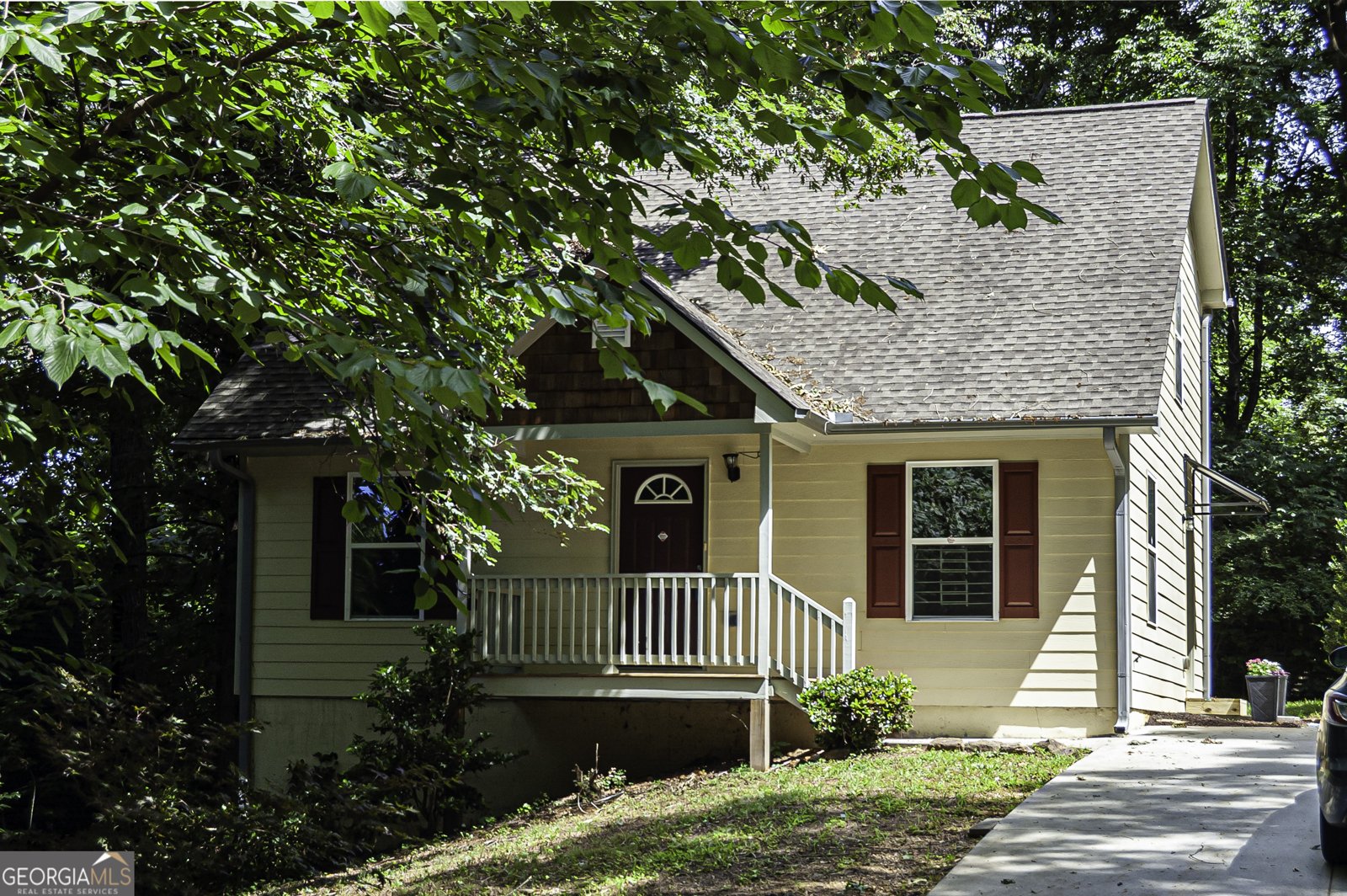 8454 Hightower Trail Snellville - main photo