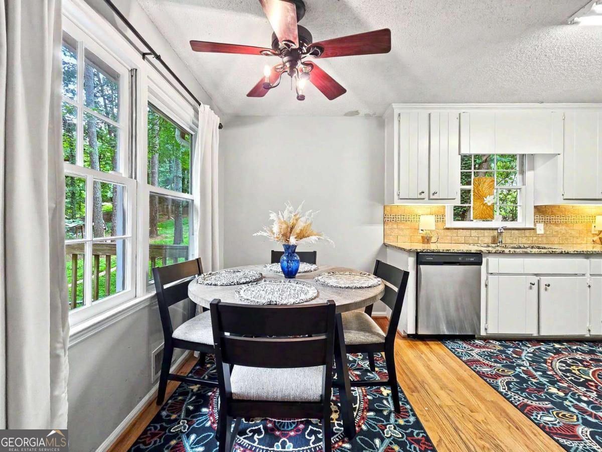 916 Little River Lane Woodstock - Photo 14