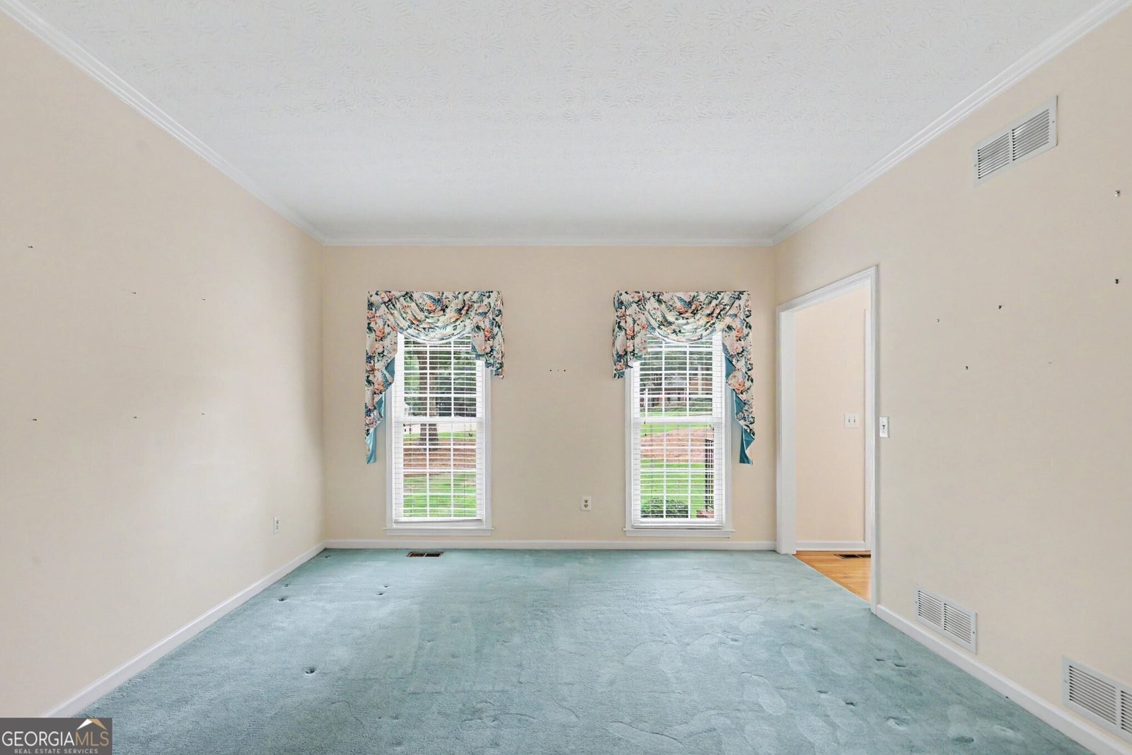 5008 CHAPEL LAKE Circle Douglasville - Photo 6