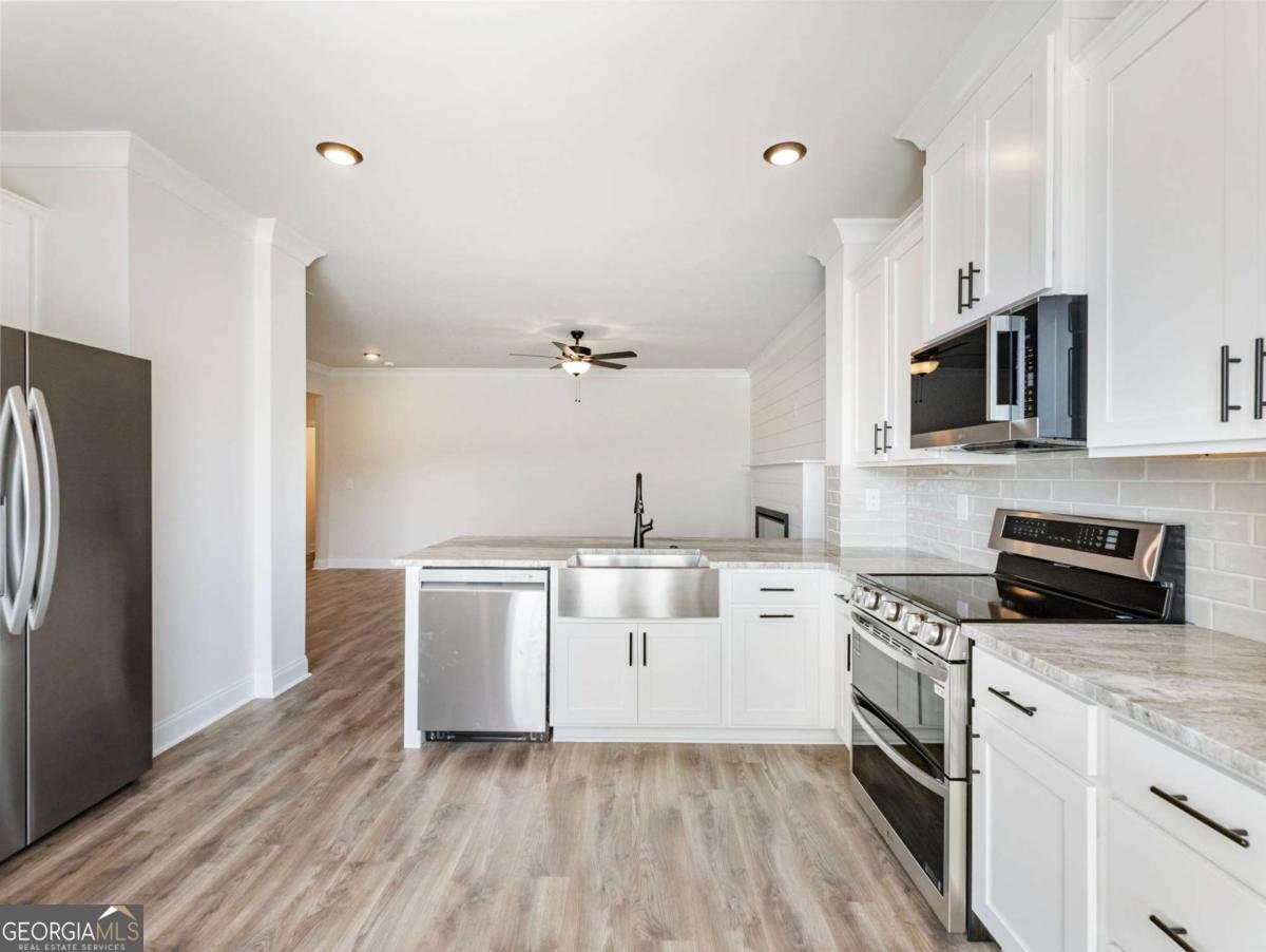 208 Grand Highlands Court Winder - Photo 8