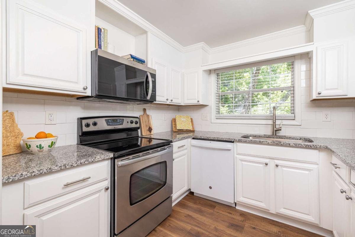 311 Peachtree Hills Avenue Atlanta - Photo 13