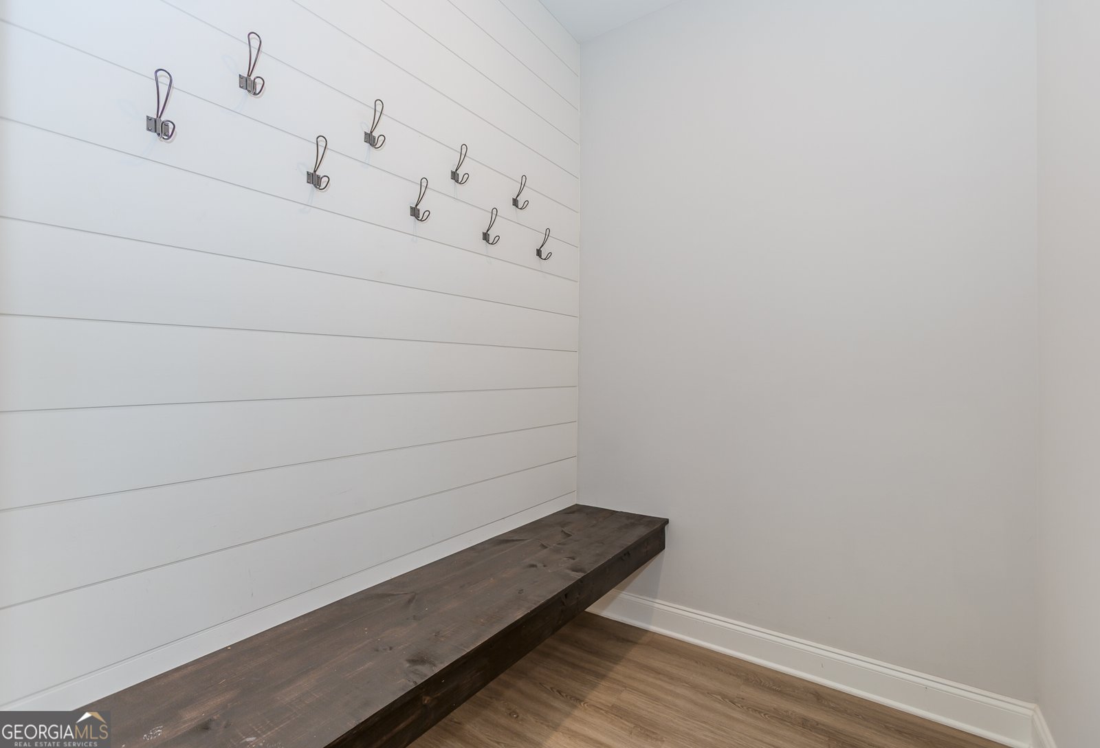 6829 Benjamin Drive Flowery Branch - Photo 21