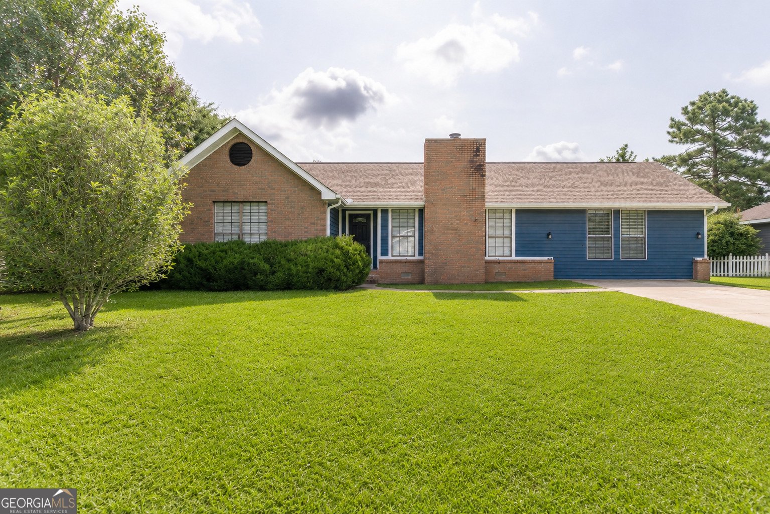 6962 Barcelona Boulevard Macon - main photo