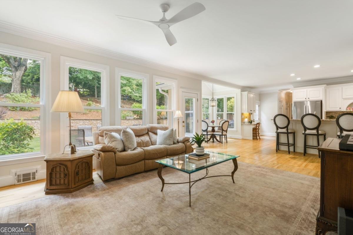 3826 Winters Hill Drive Atlanta - Photo 10