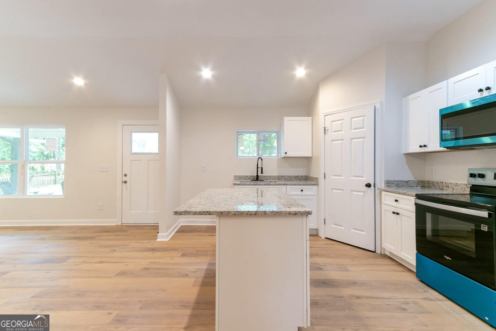 6532 Voyles Drive Riverdale - Photo 6