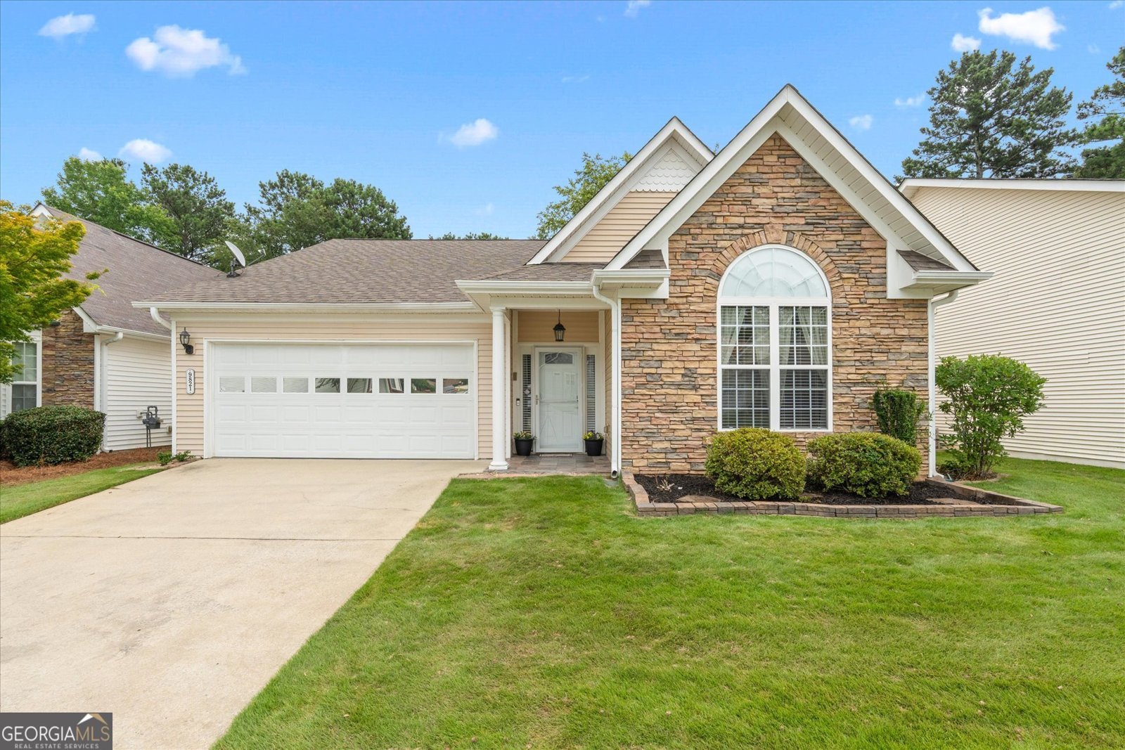 9821 Reflections Dr Villa Rica - main photo