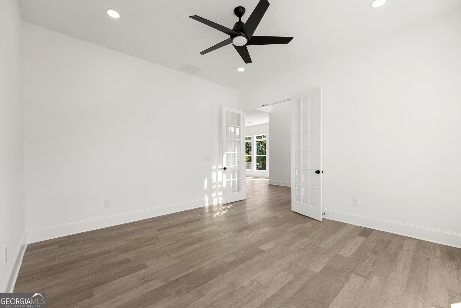 6745 Dahlgren Court Cumming - Photo 17
