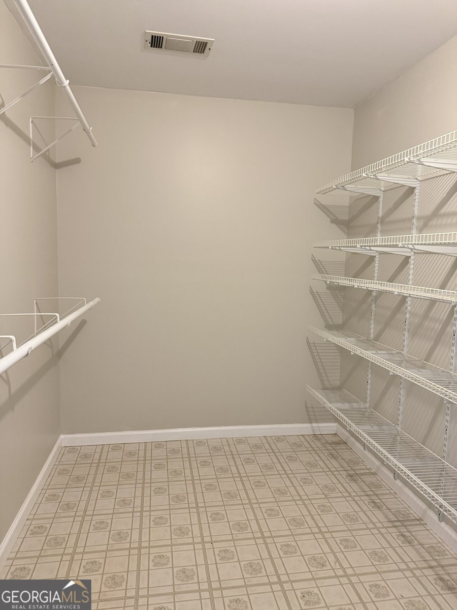 293 Osage Circle Byron - Photo 13