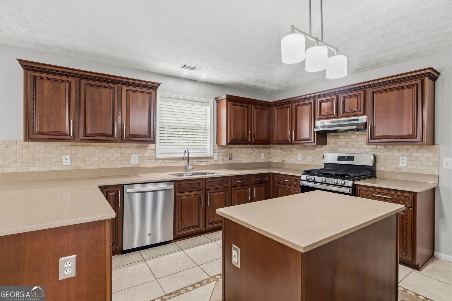 267 Lakeview Place Stockbridge - Photo 9