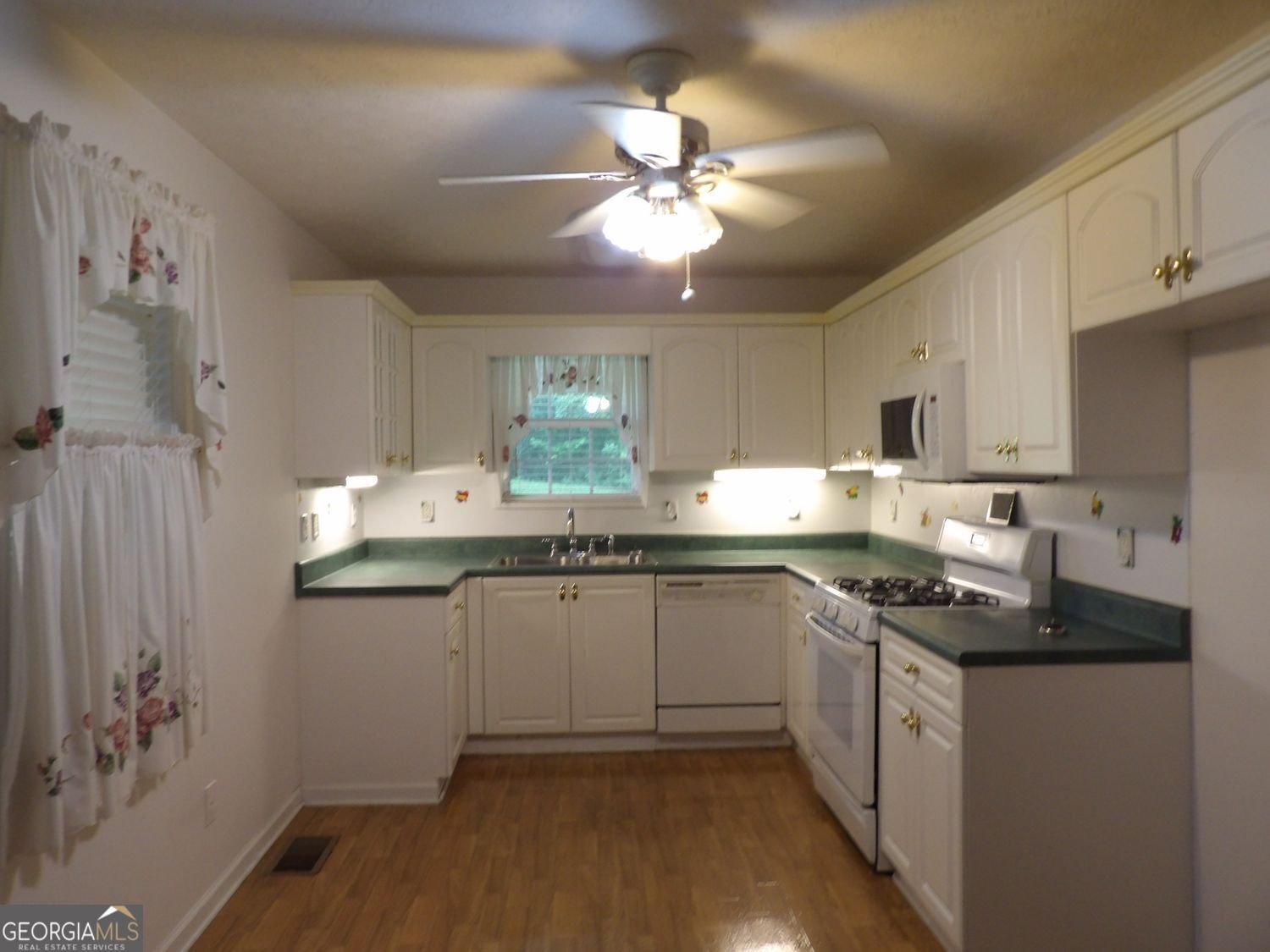 676 Graham Road dallas - Photo 6