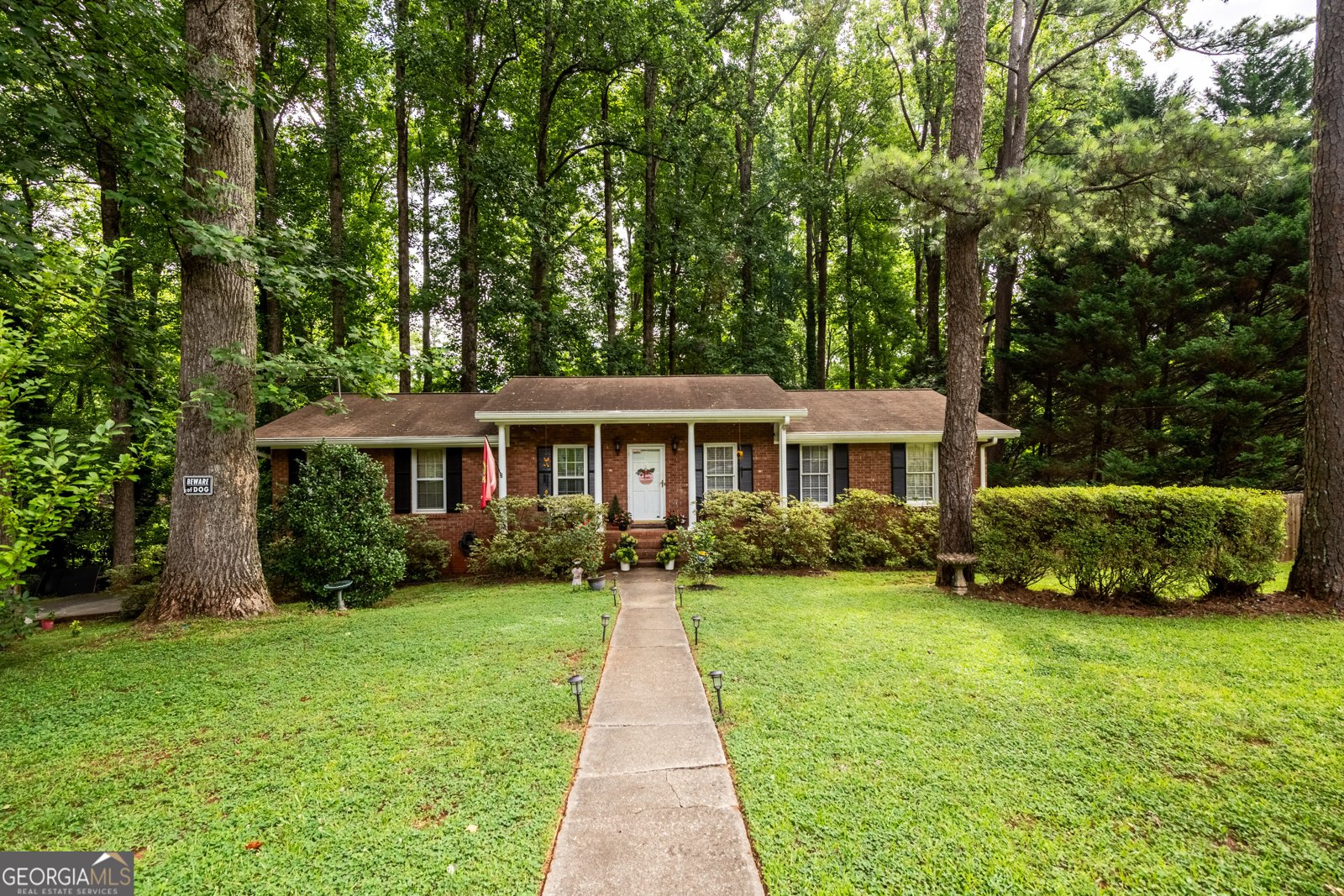 589 Dogwood Drive Lawrenceville - main photo