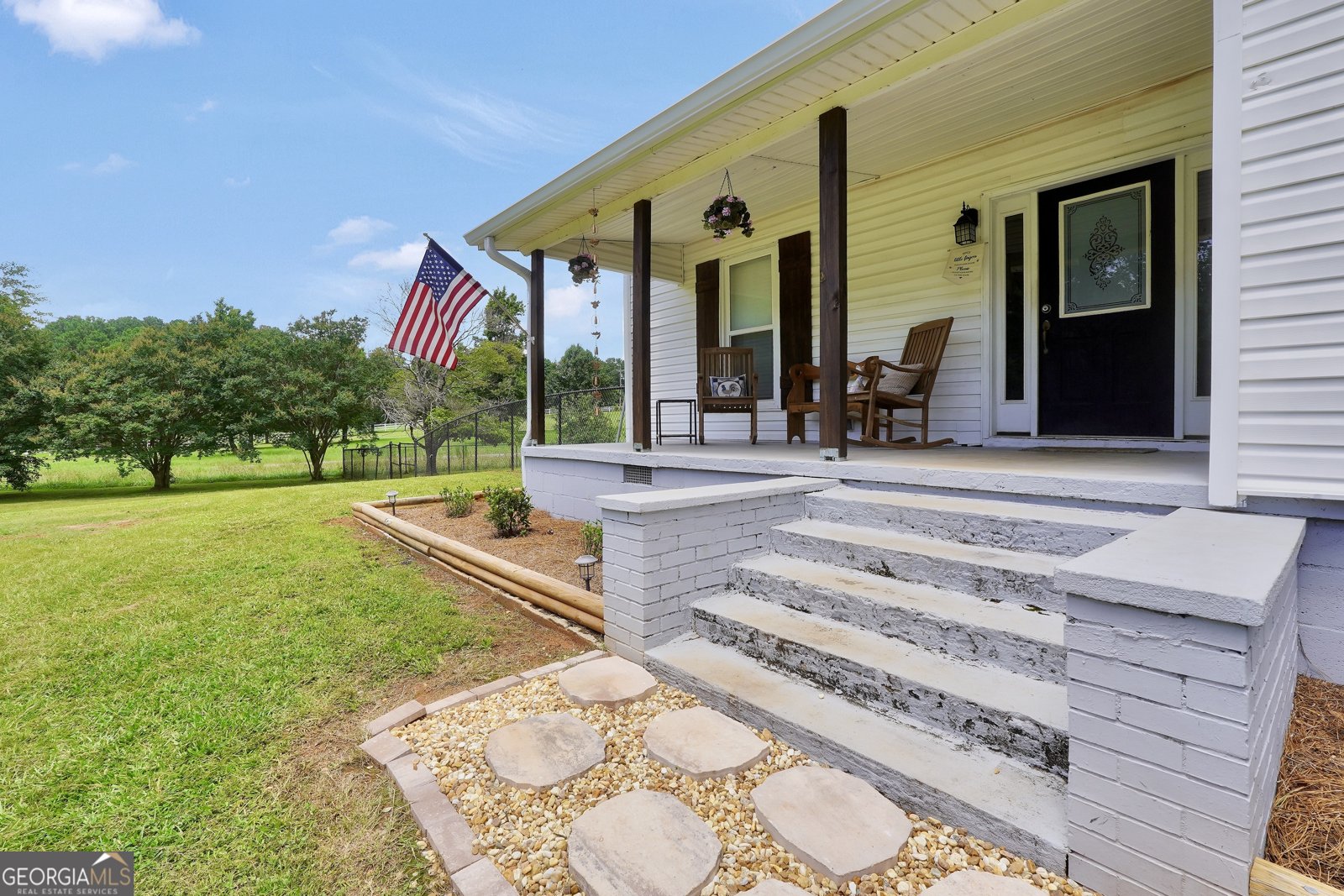 10 Liberty Hill Road Griffin - main photo