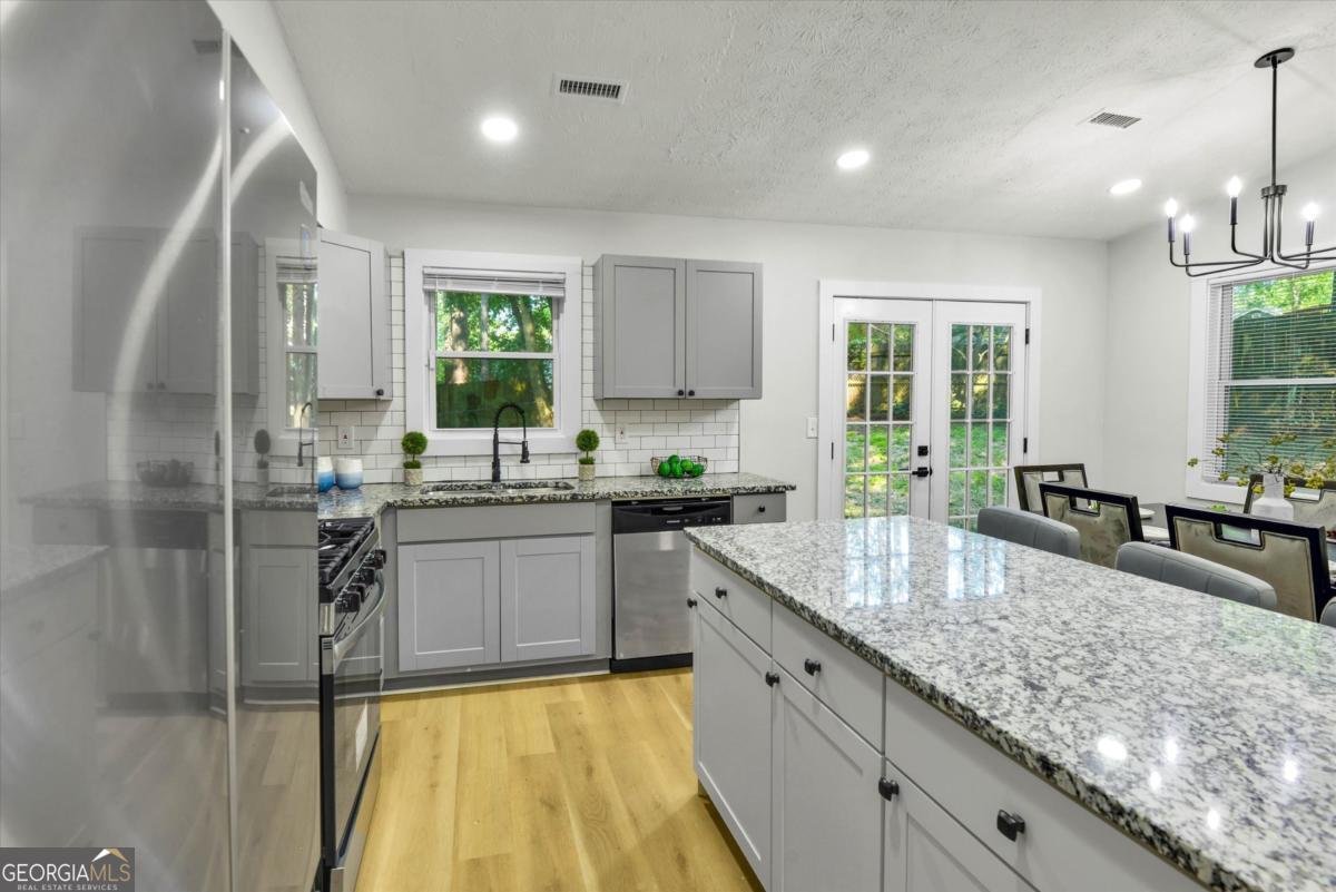 8438 Pond Drive Riverdale - Photo 10