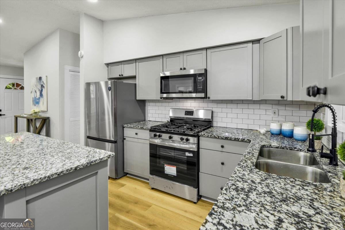 8438 Pond Drive Riverdale - Photo 8