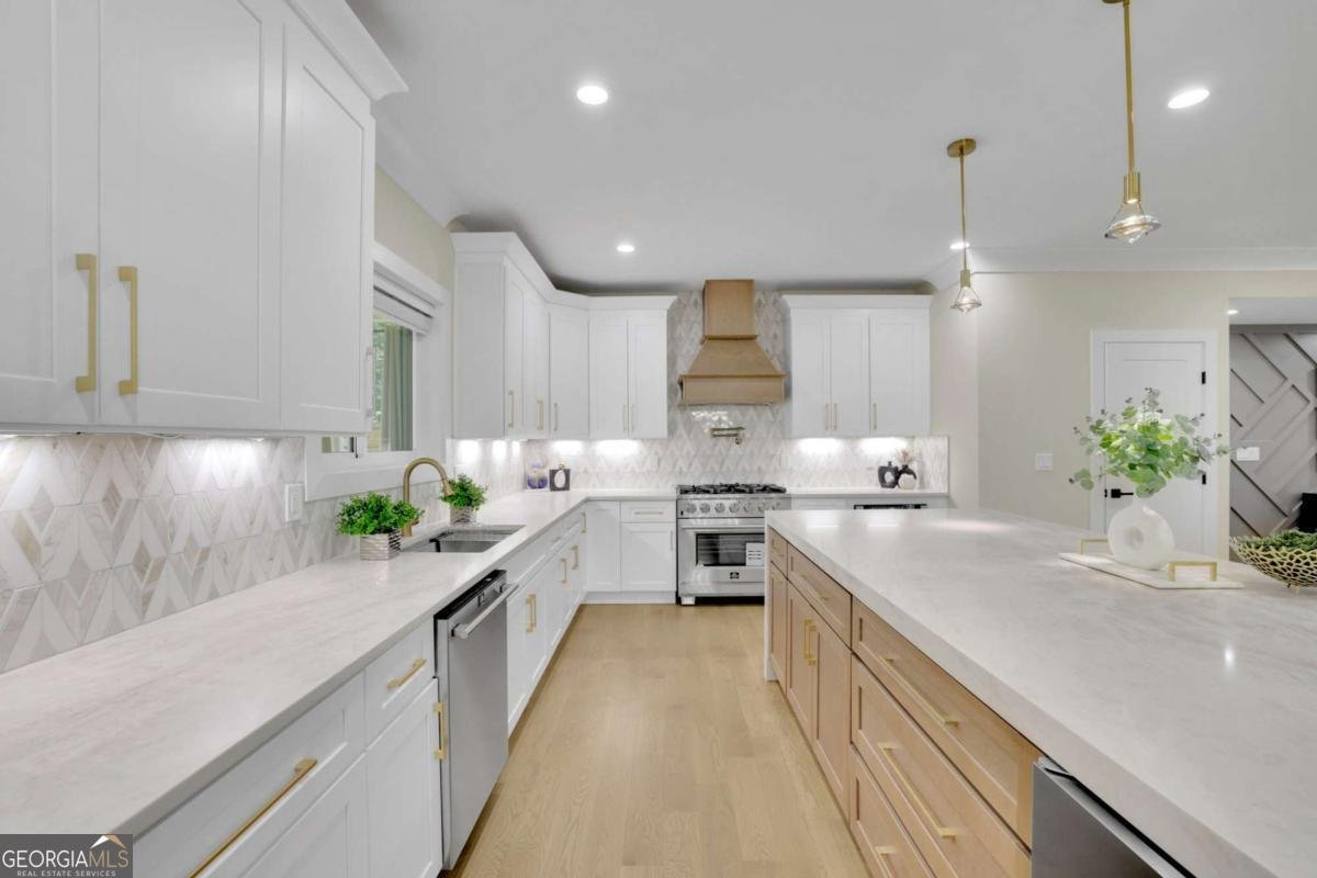 11505 Elkins Road Roswell - Photo 17
