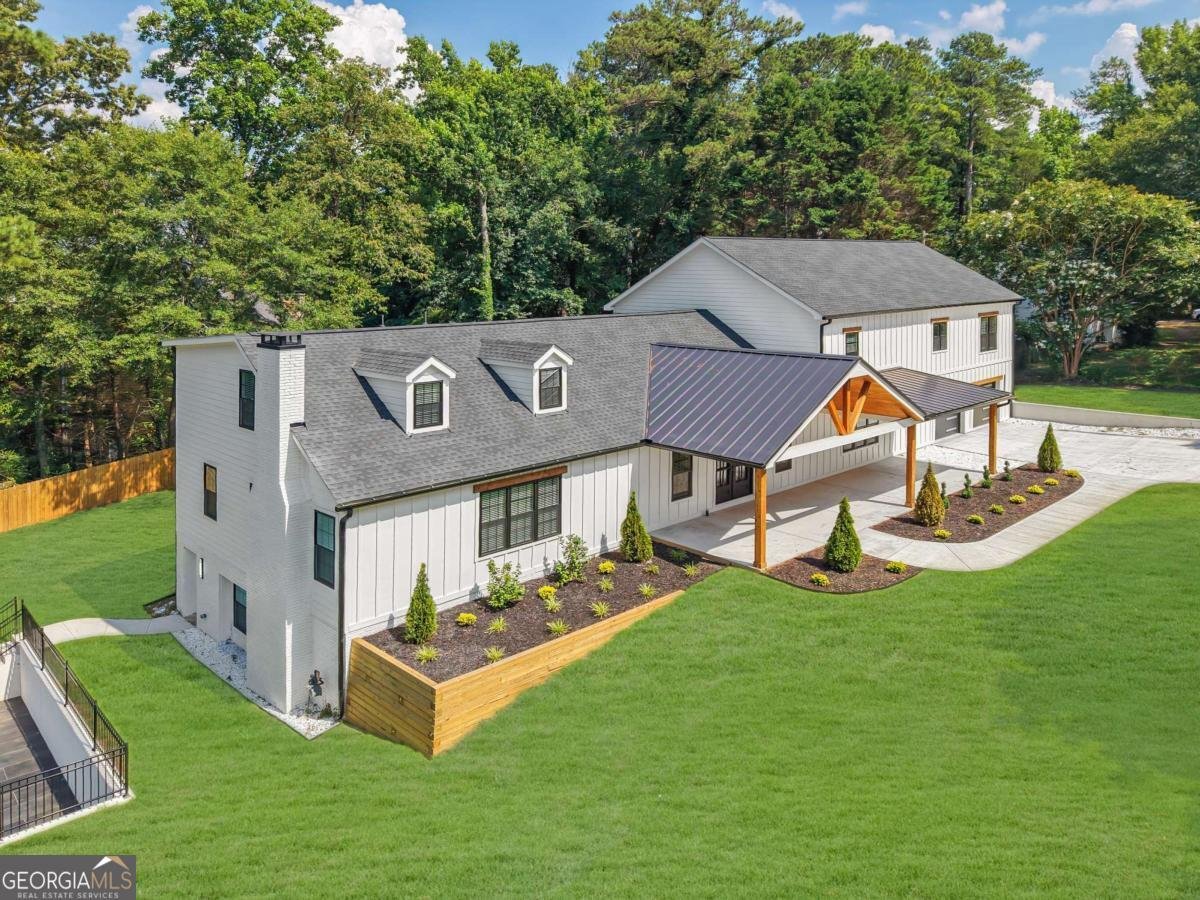 11505 Elkins Road Roswell - Photo 9