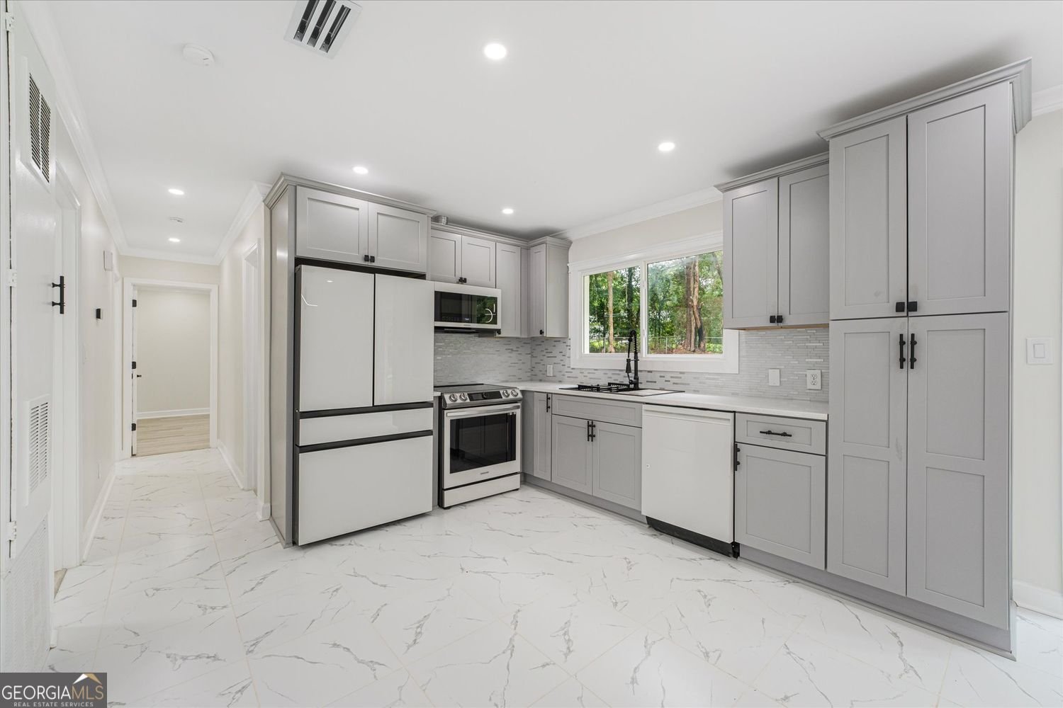 6073 Fieldcrest Drive Morrow - Photo 8
