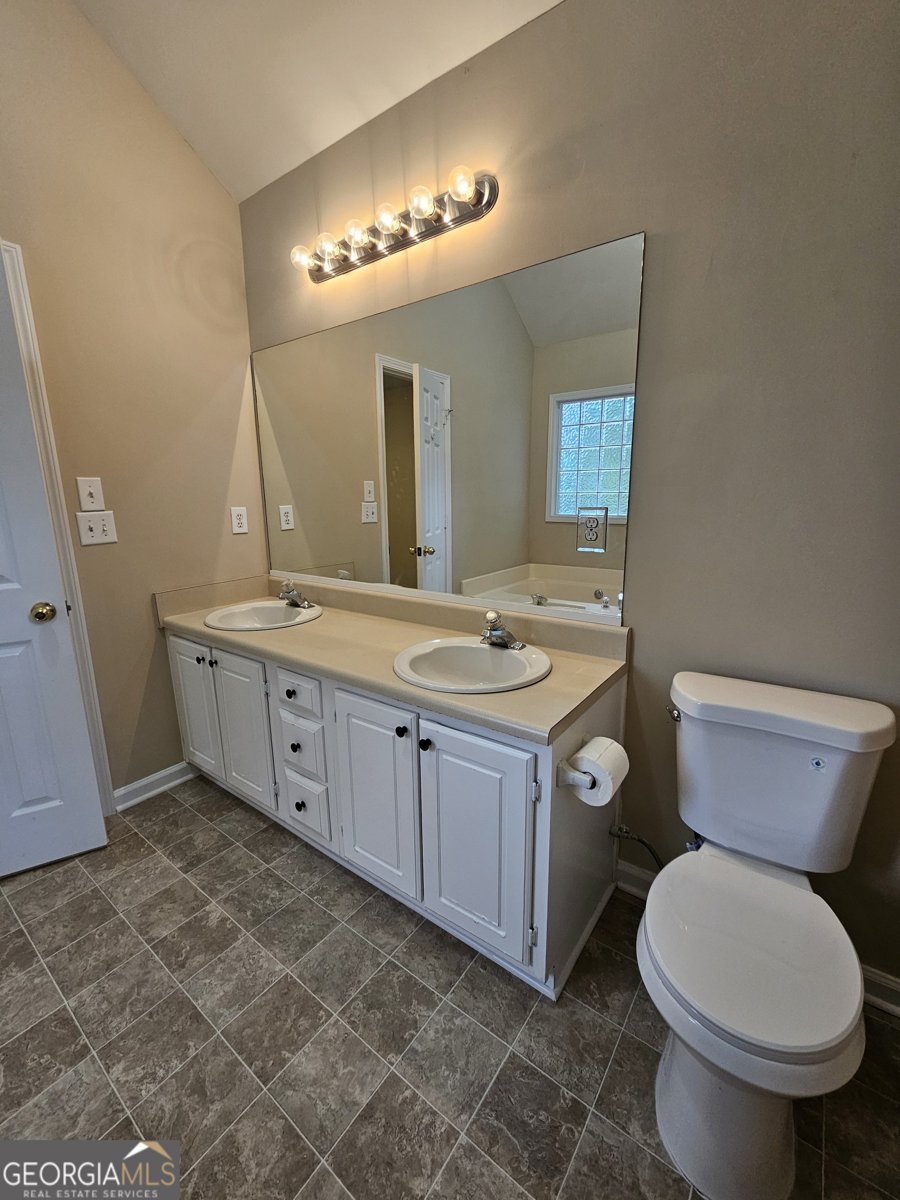 1110 Chateau Terrace McDonough - Photo 19