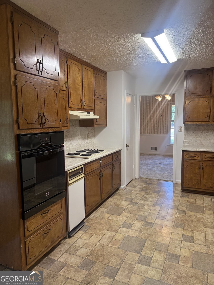 255 Helen Lane Stockbridge - Photo 12