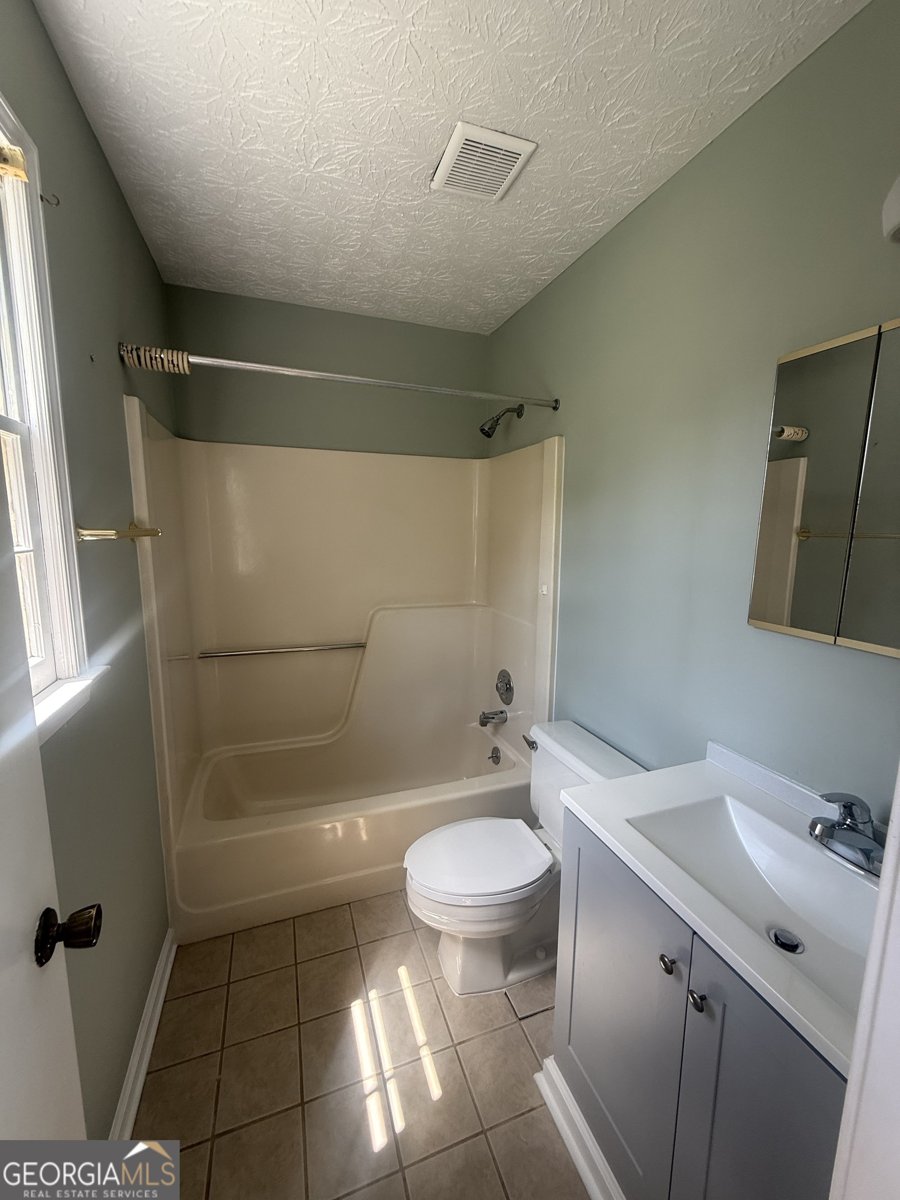255 Helen Lane Stockbridge - Photo 16