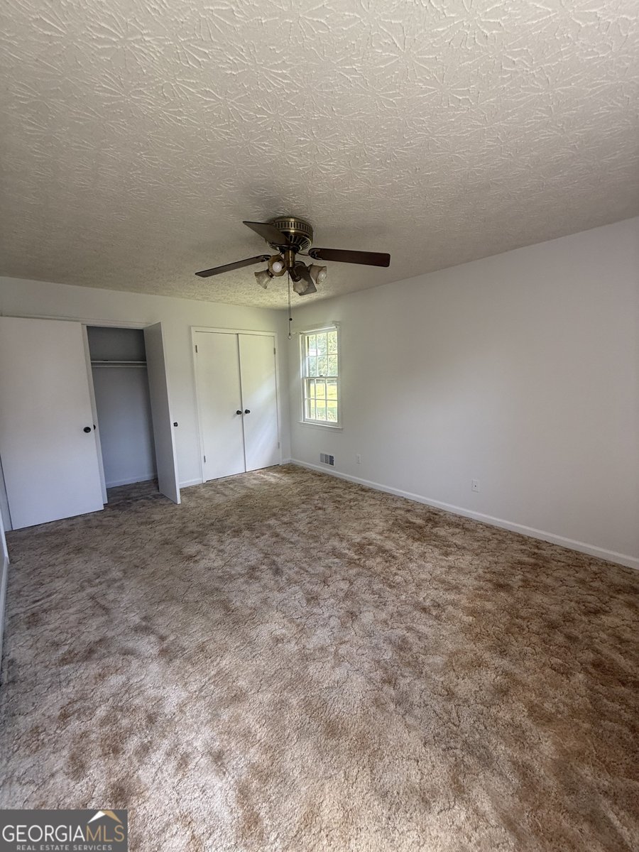 255 Helen Lane Stockbridge - Photo 18