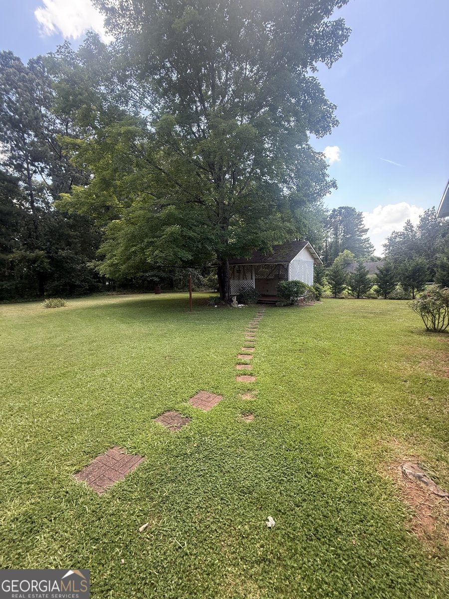 255 Helen Lane Stockbridge - Photo 31