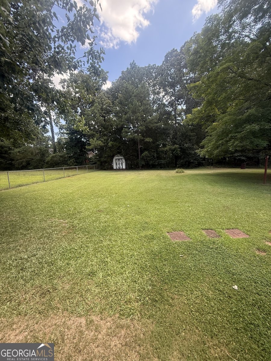 255 Helen Lane Stockbridge - Photo 34