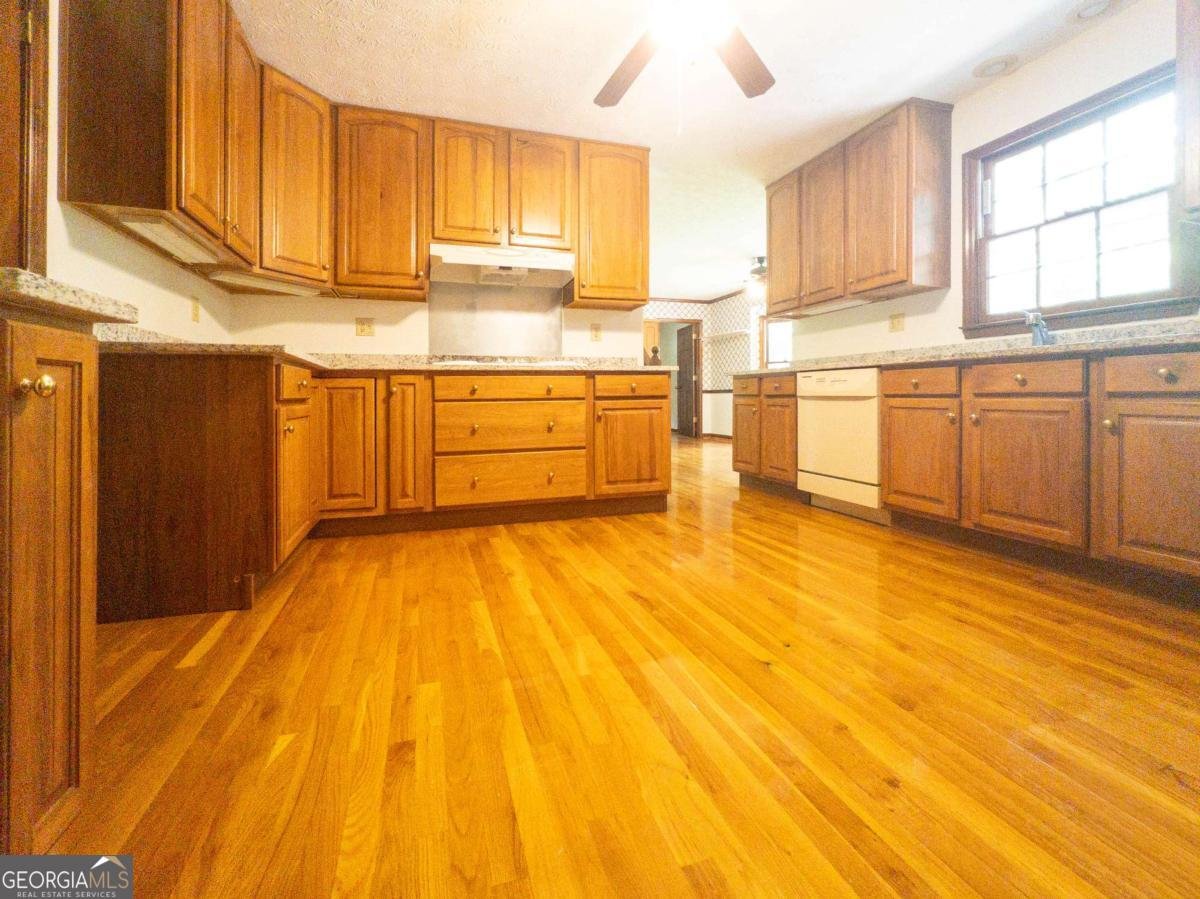 965 Millbrook Court Tucker - Photo 10