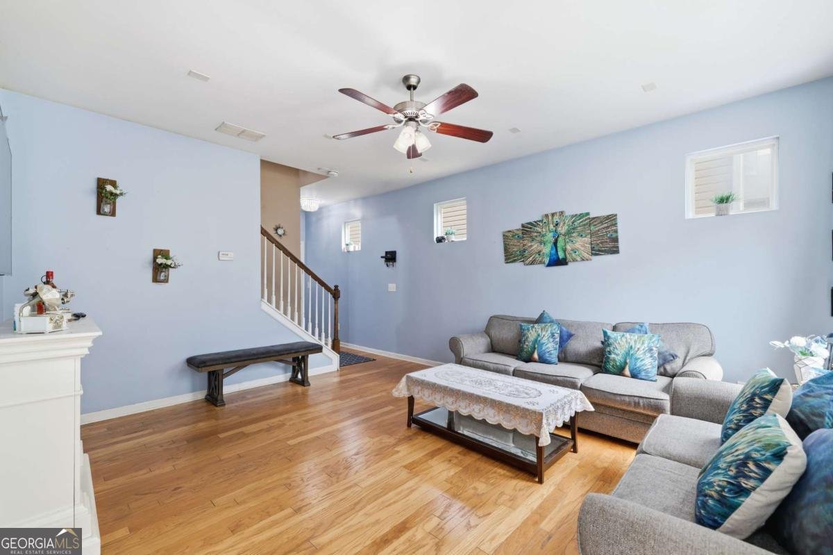 574 Lobdale Falls Drive Lawrenceville - Photo 6