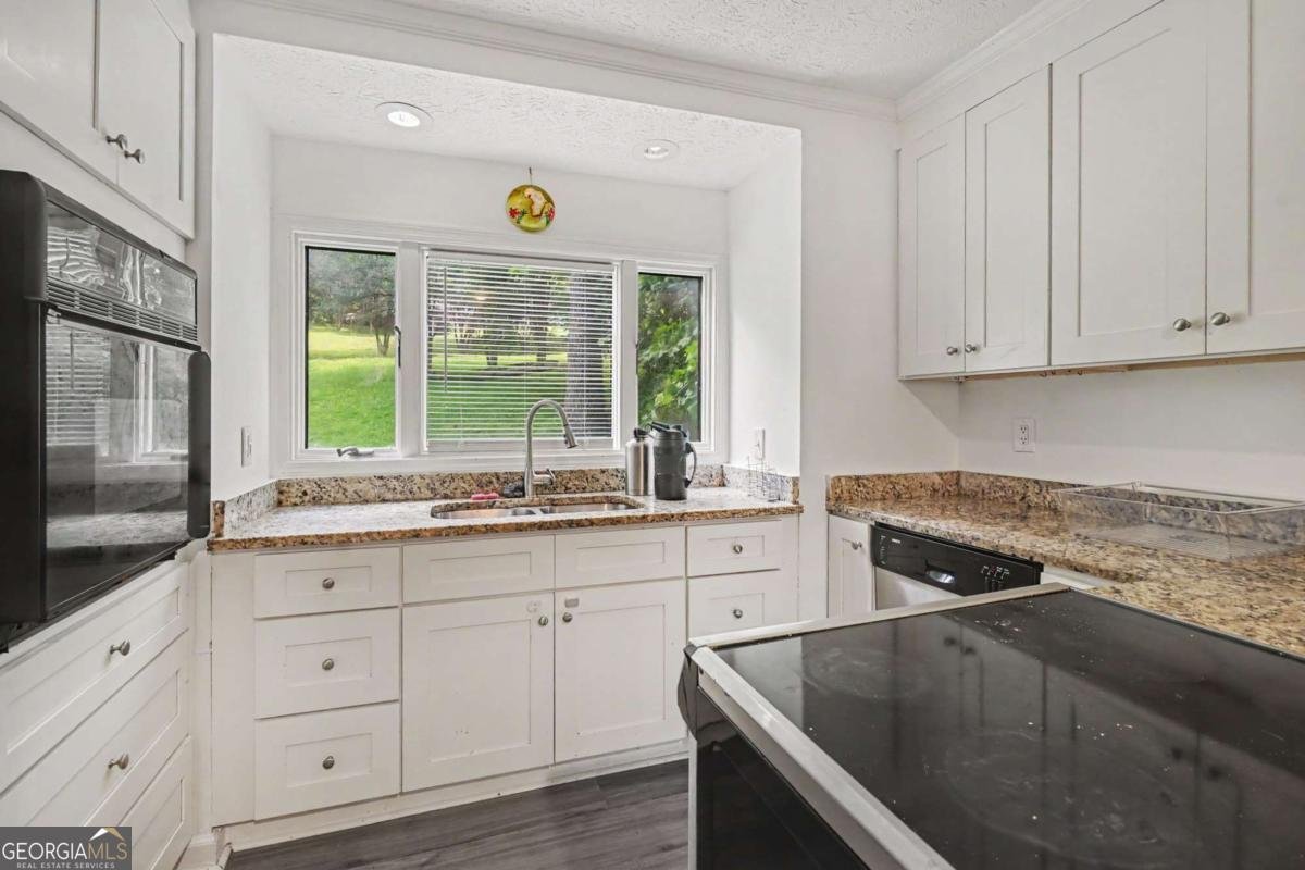 1373 Fairfield Drive Lilburn - Photo 8