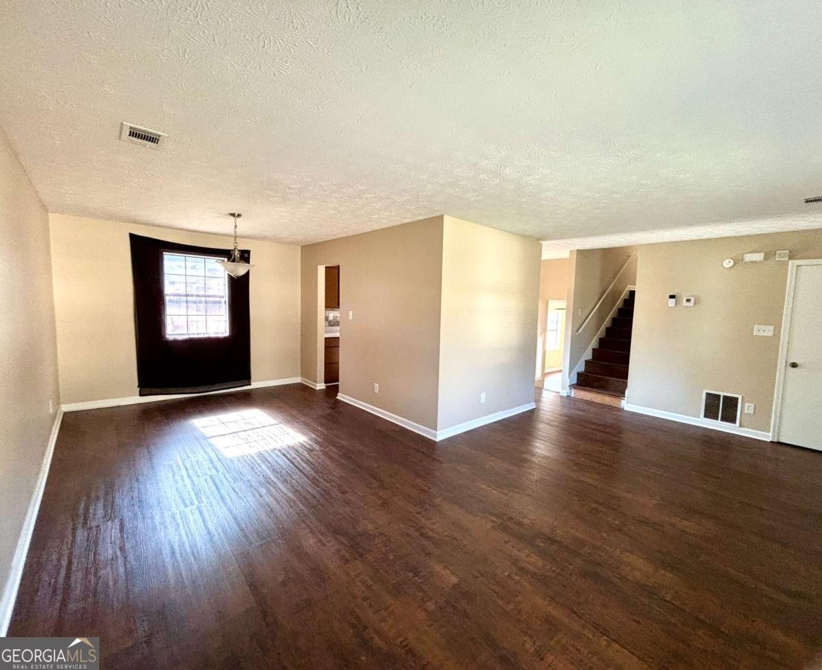 635 Catrina Court Stone Mountain - Photo 10