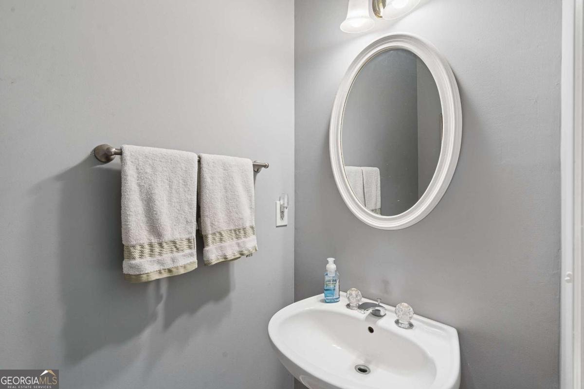 643 Ives Way Lilburn - Photo 11
