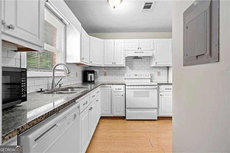 2894 Webb Bridge Road Alpharetta - Photo 15