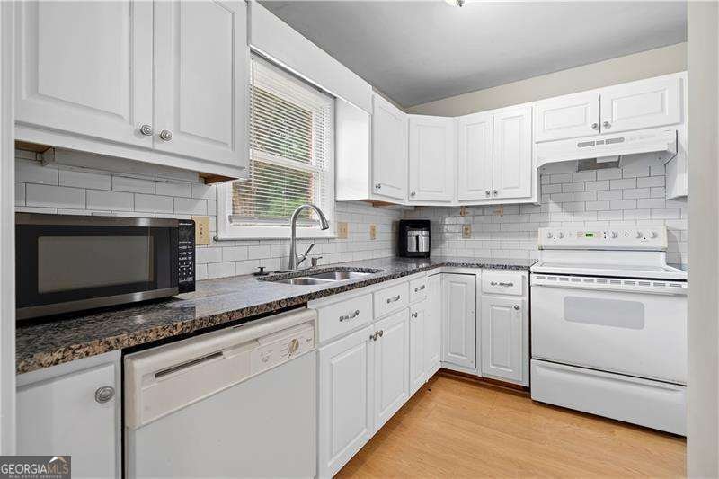 2894 Webb Bridge Road Alpharetta - Photo 16