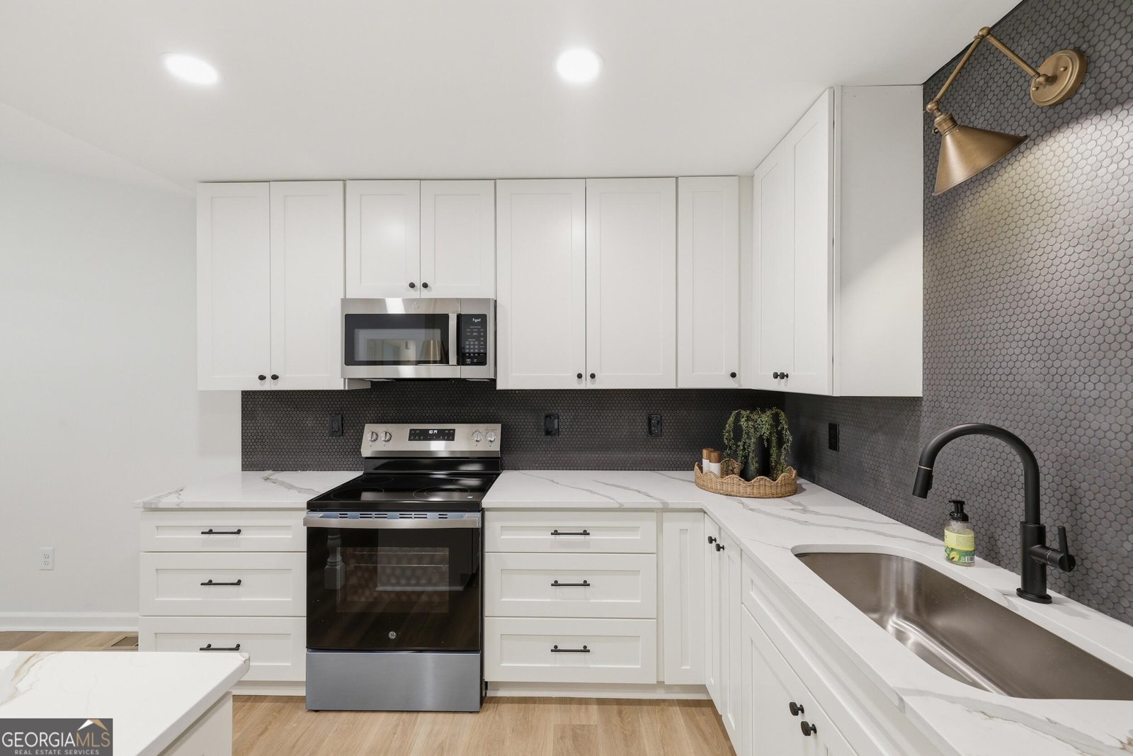 5800 Yellow Creek Road Murrayville - Photo 18