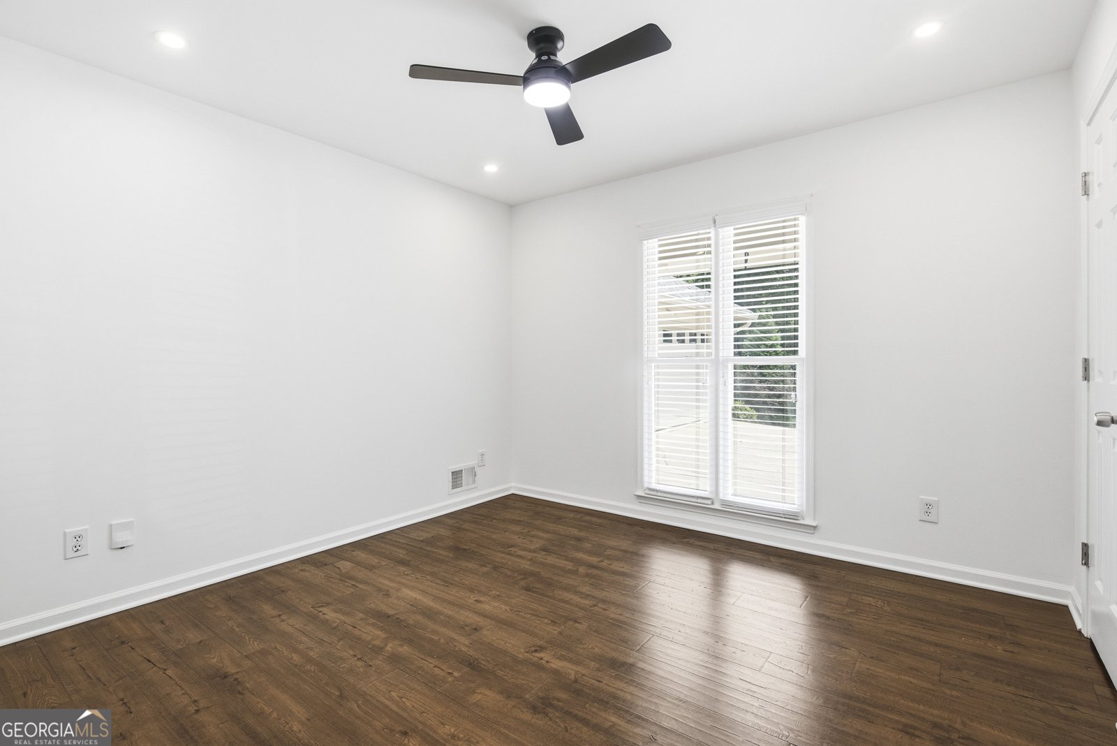 6014 Lake Lanier Heights Road Buford - Photo 28