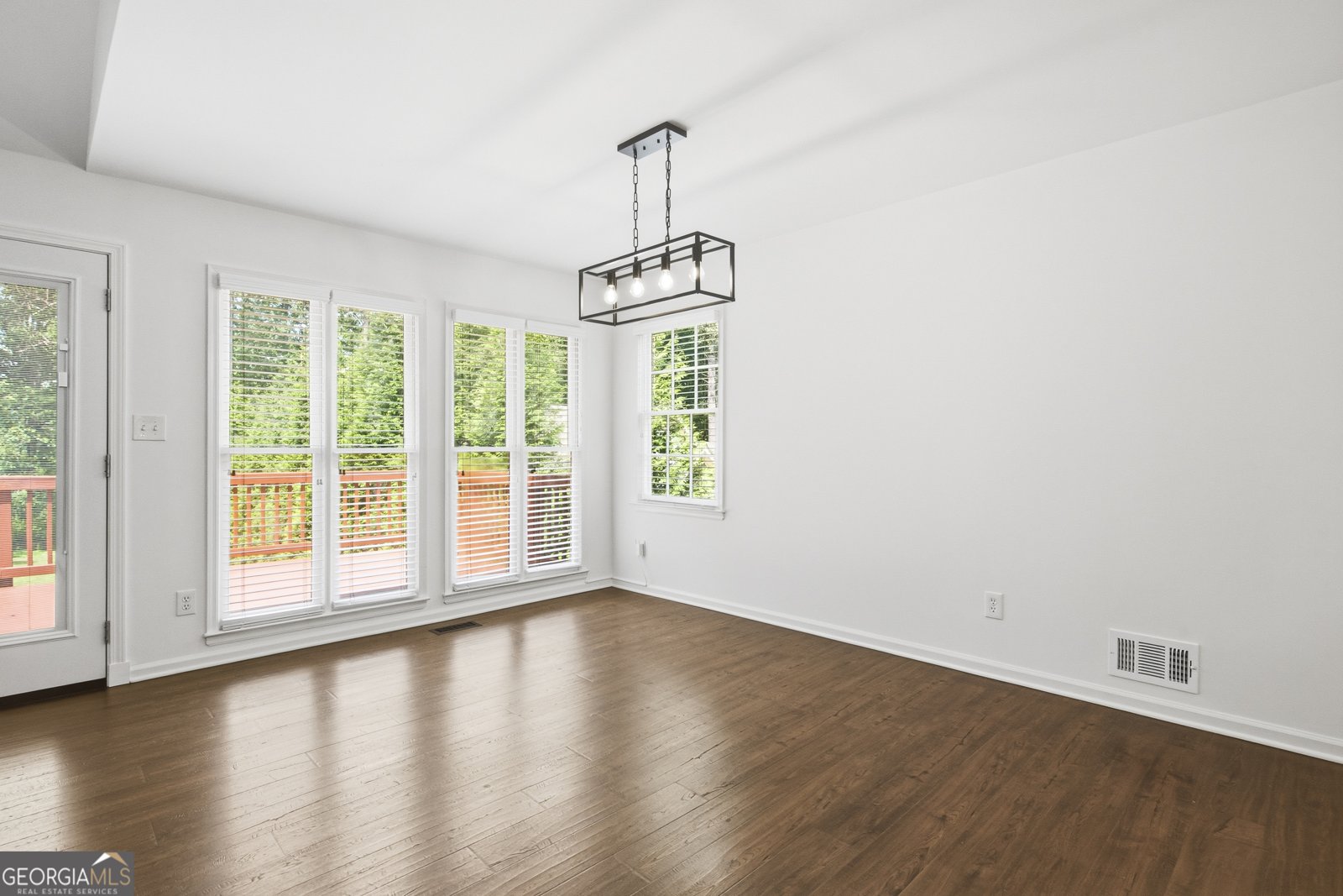 6014 Lake Lanier Heights Road Buford - Photo 9