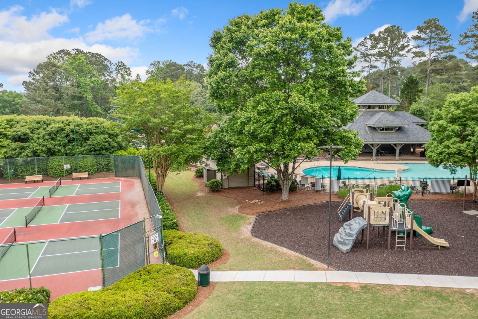 225 Colonial Drive Woodstock - Photo 68