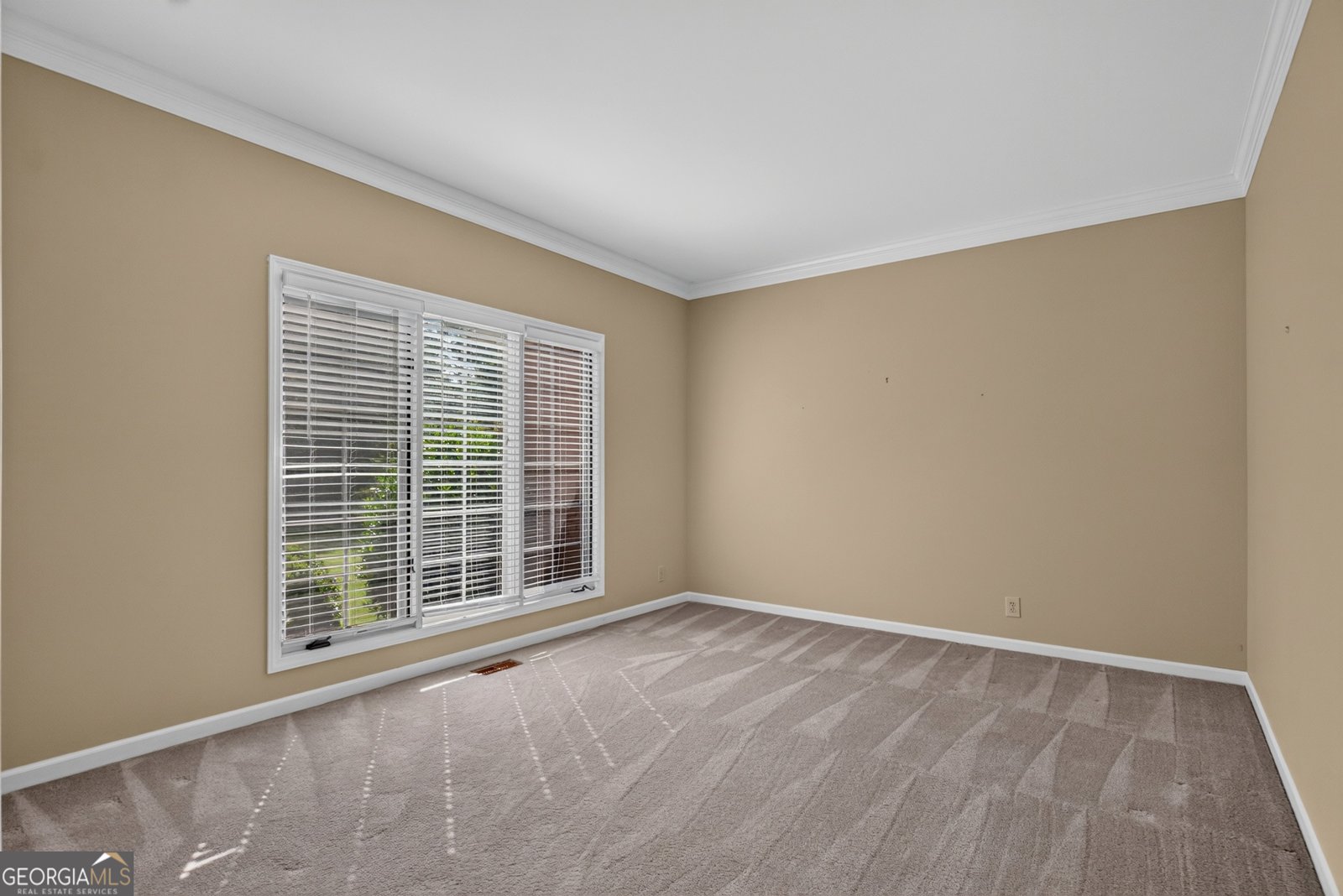 413 Ashford Circle Lagrange - Photo 10