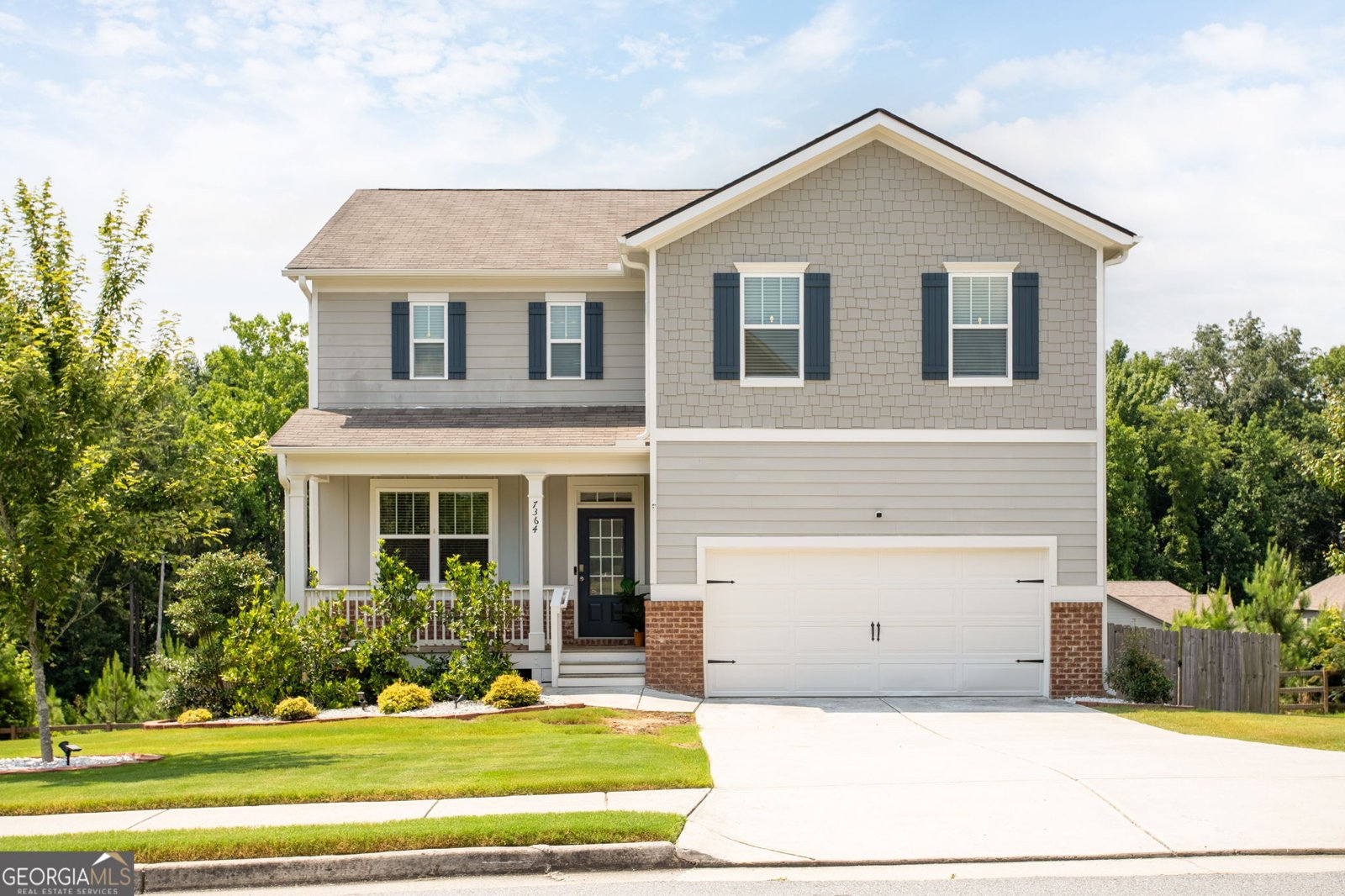 7364 Stone Bluff Drive Douglasville - main photo
