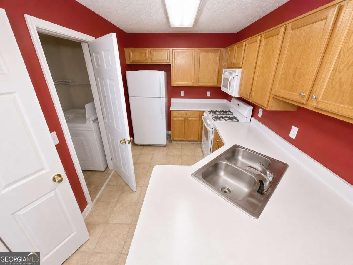 1077 Britley Park Lane Woodstock - Photo 6